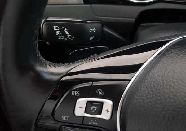 Volkswagen Passat cena 84000 przebieg: 165000, rok produkcji 2016 z Włodawa małe 781